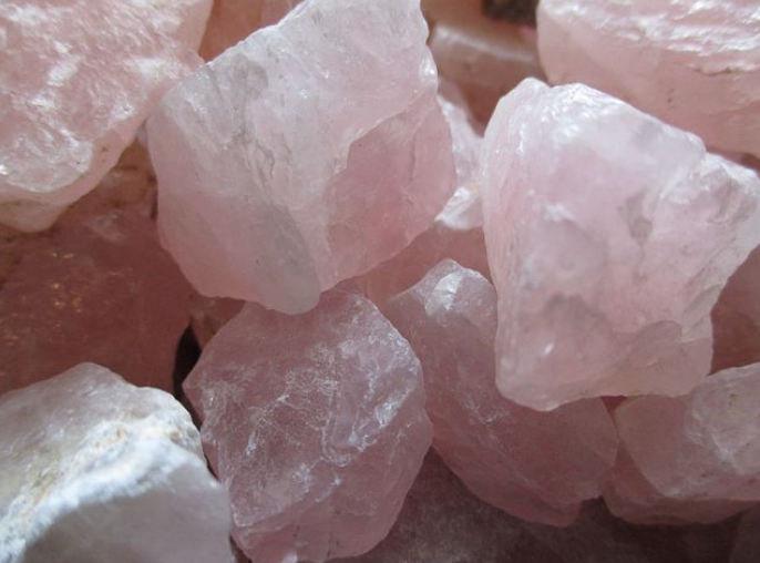 experience-your-inner-love-with-rose-quartz